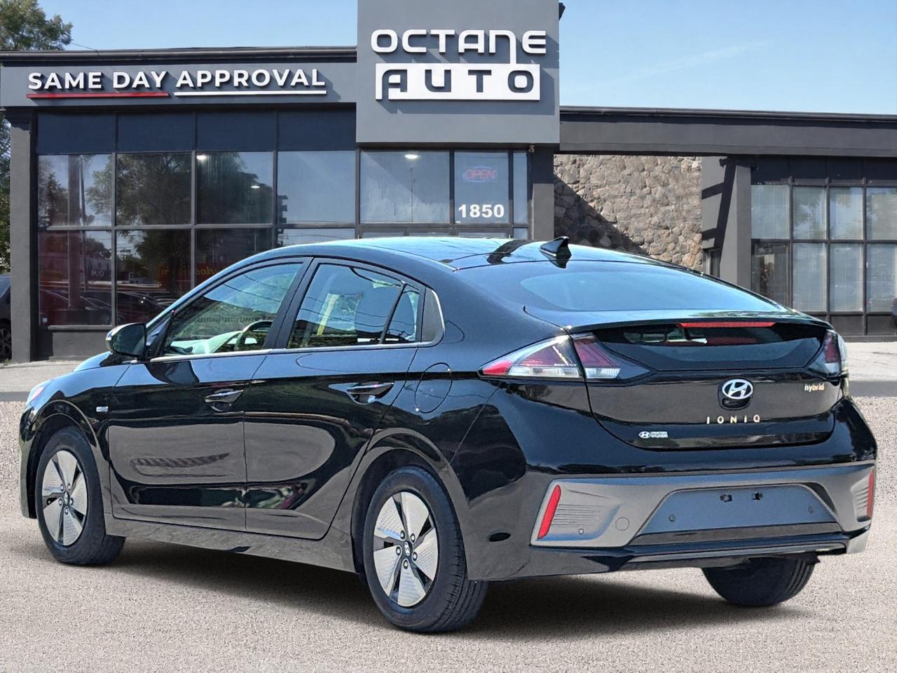 2020 Hyundai IONIQ SEL Photo
