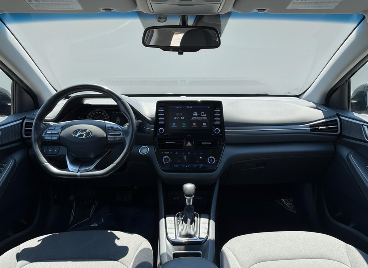 2020 Hyundai IONIQ SEL Photo