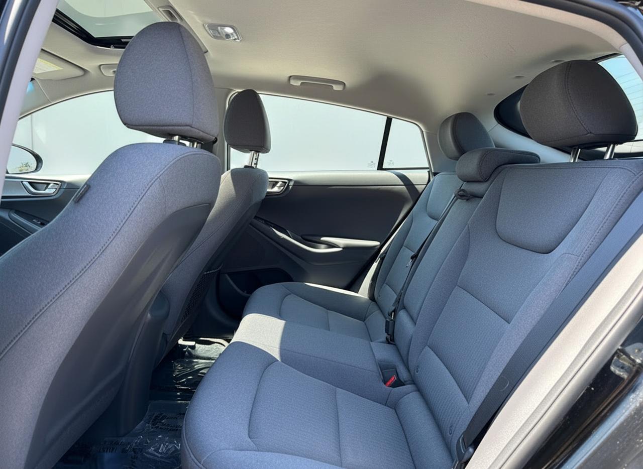 2020 Hyundai IONIQ SEL Photo