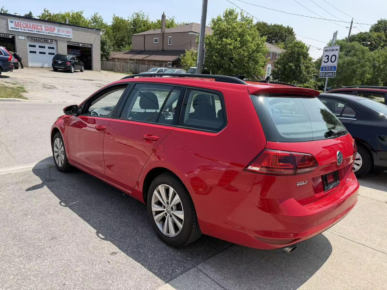 2017 Volkswagen Golf SportWagen 4dr DSG 1.8 TSI Trendline 4MOTION Photo