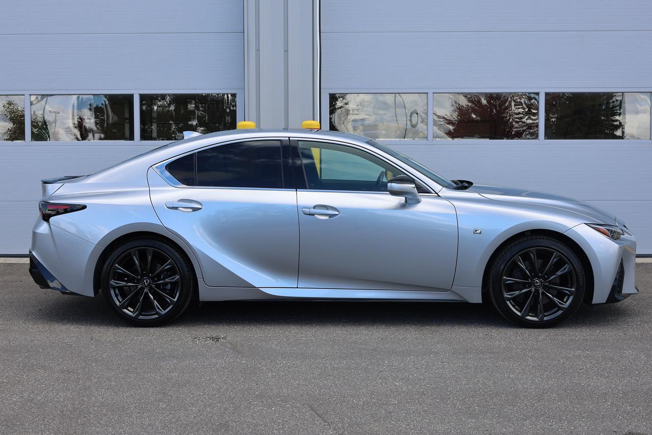 2023 Lexus IS IS 300 F-Sport AWD|NOACCIDENTS|BSM|LANEKEEP|SUNROO Photo