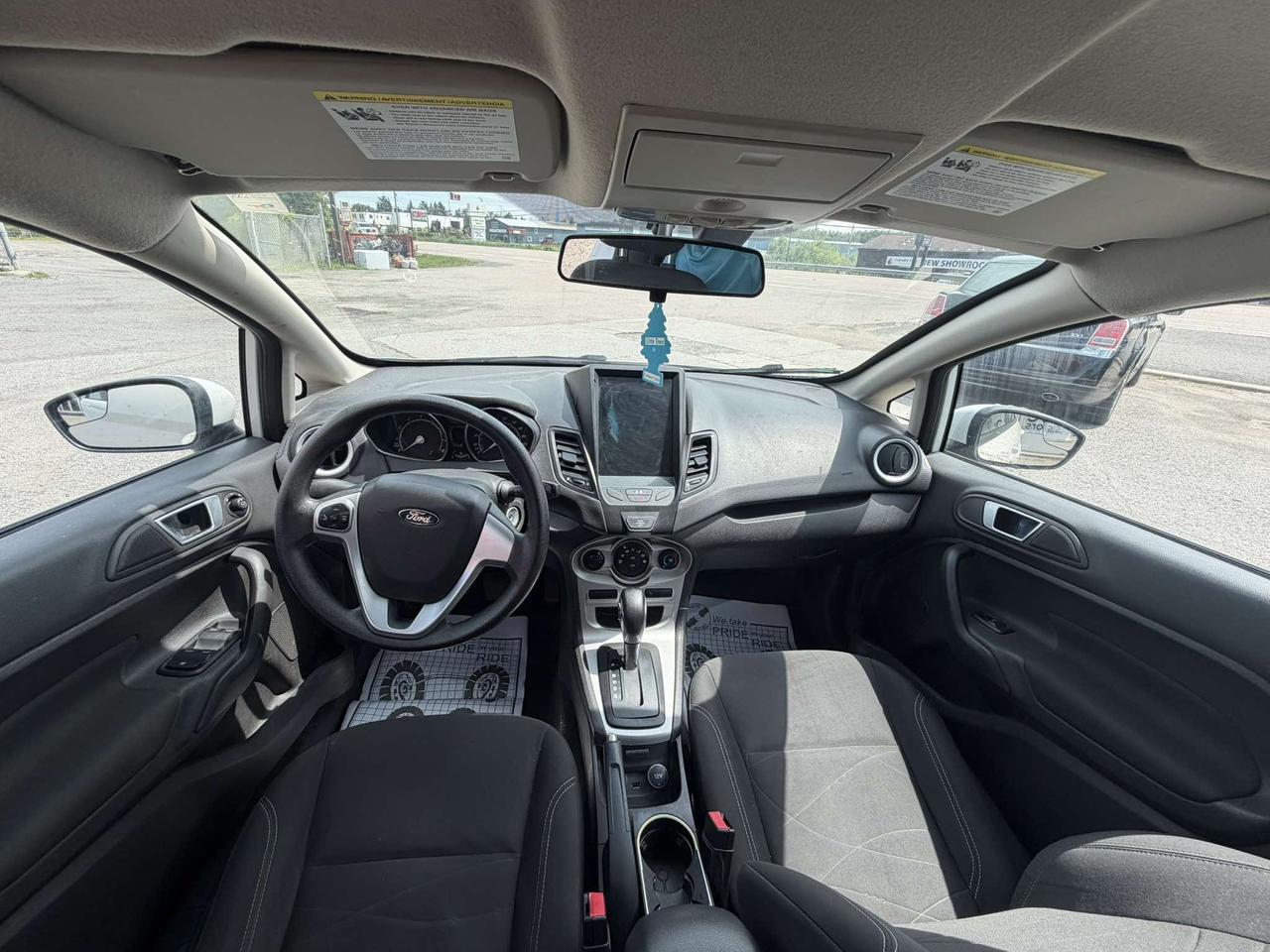 2014 Ford Fiesta 5dr HB SE Photo
