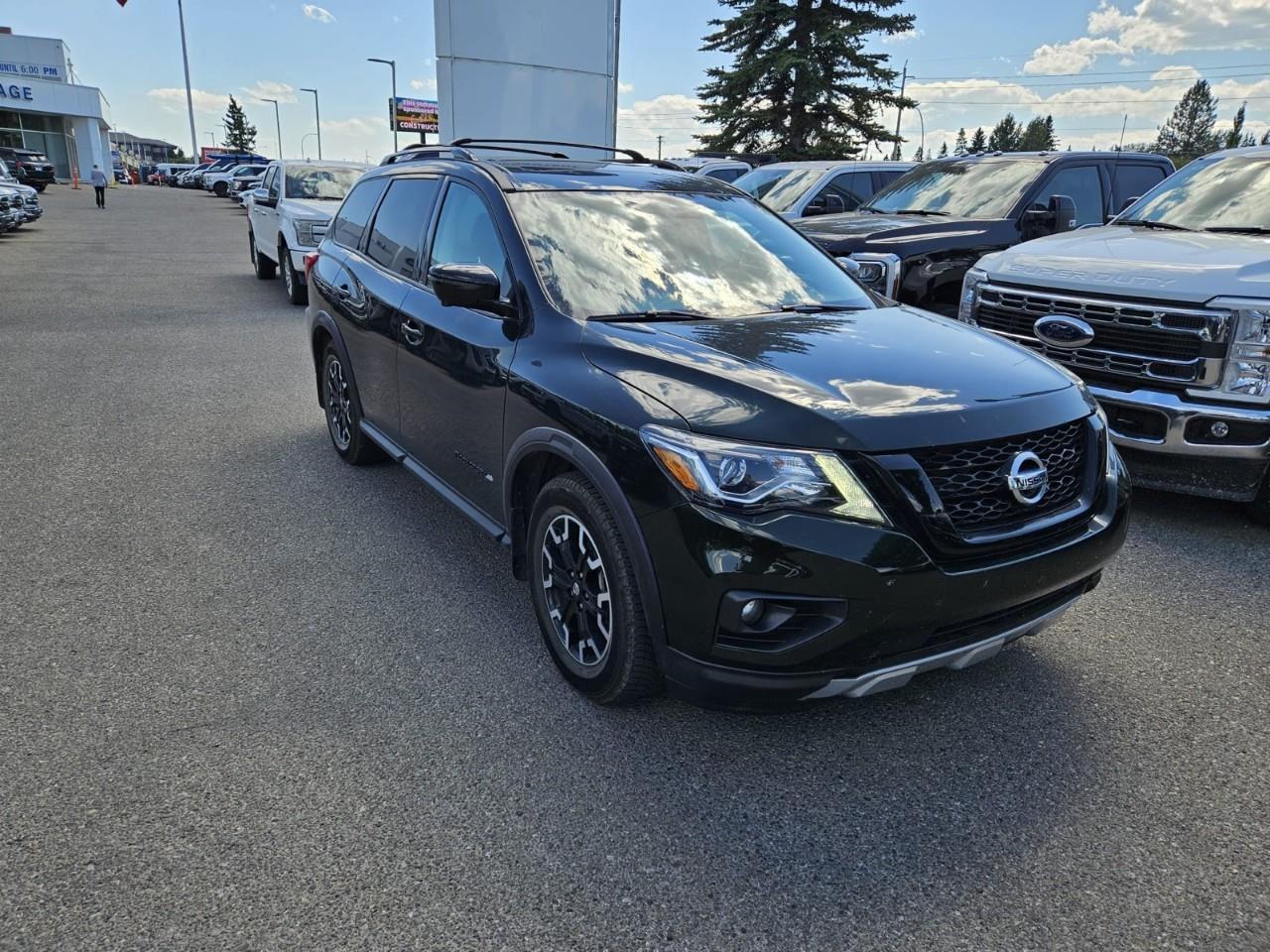 Used 2020 Nissan Pathfinder SL PREMIUM for sale in Calgary, AB