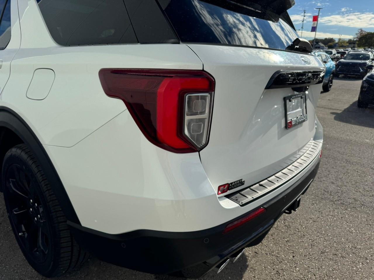 2021 Ford Explorer ST 4WD Photo