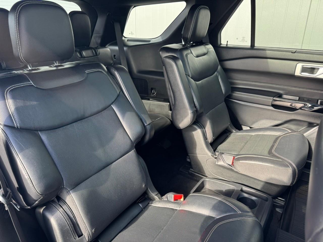 2021 Ford Explorer ST 4WD Photo
