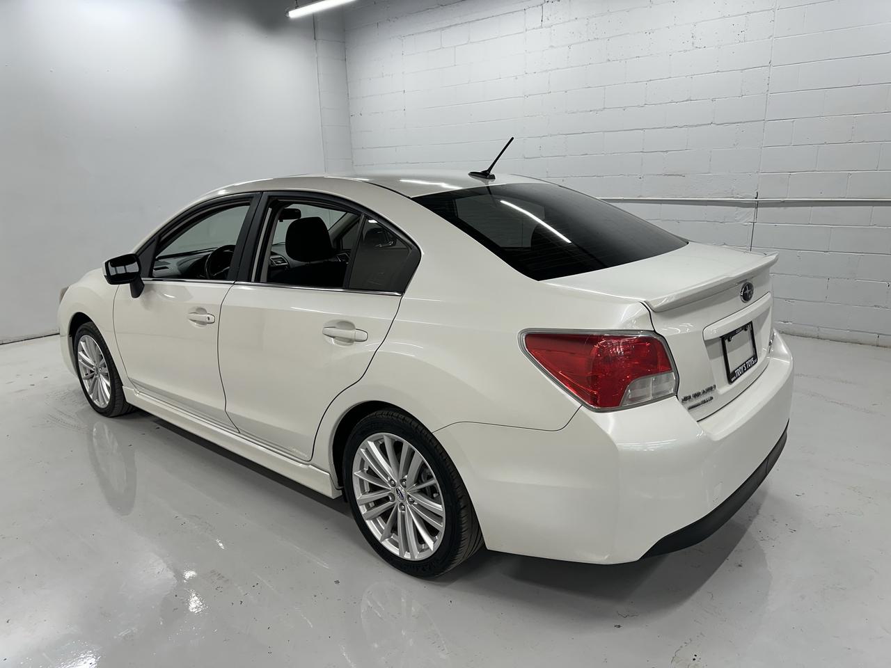 2016 Subaru Impreza  Photo3