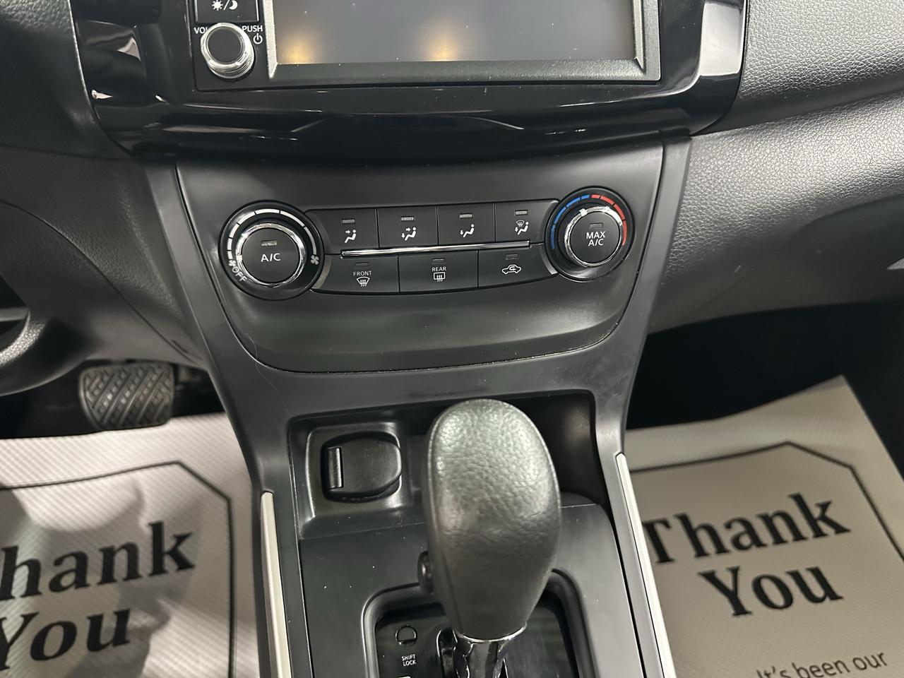 2019 Nissan Sentra SV Photo12