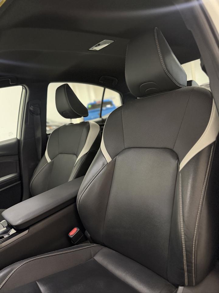 2025 Toyota Camry SE HYBRID | ADAPTIVE CRUISE | CARPLAY | LEATHER Photo