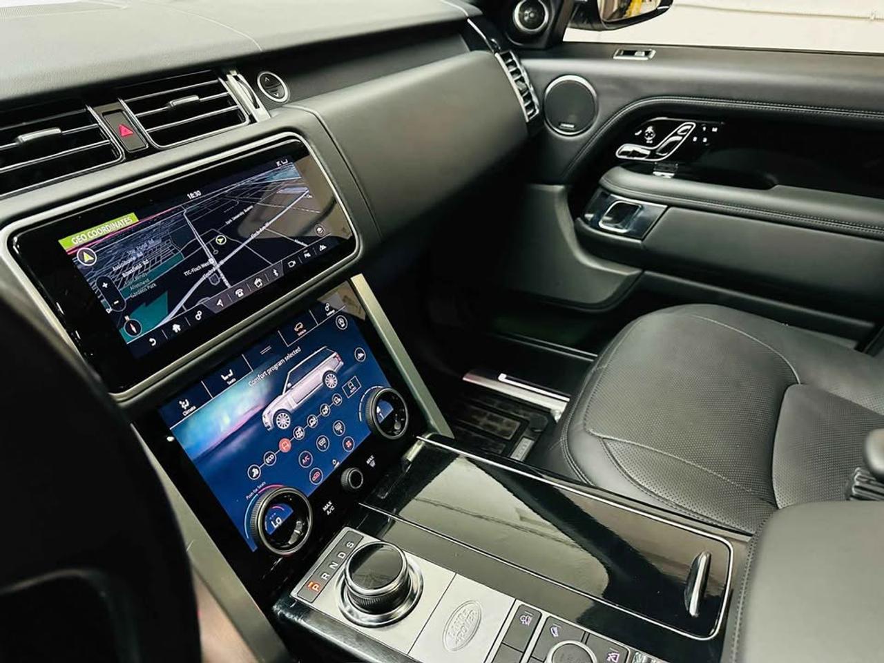 2018 Land Rover Range Rover  Photo
