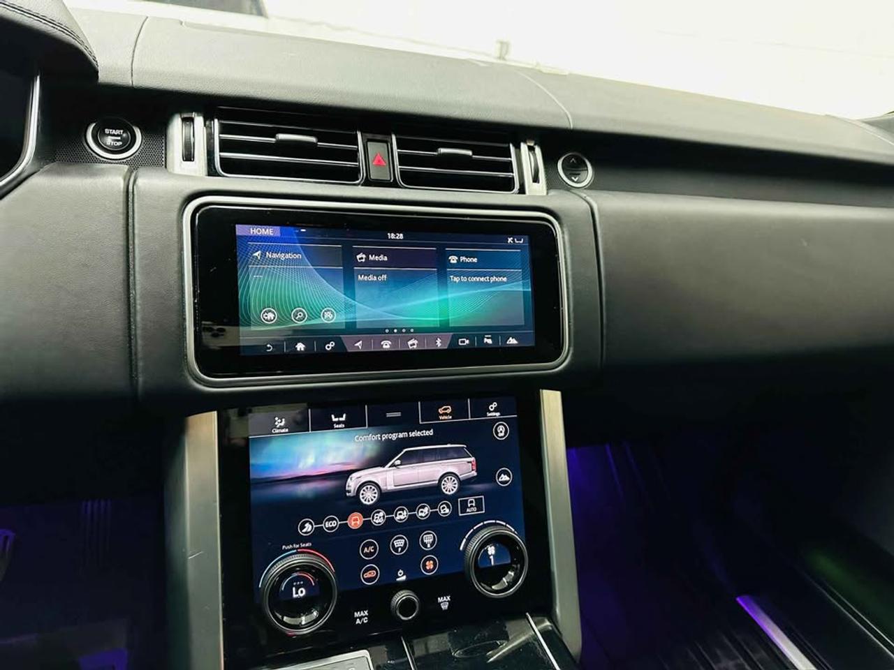 2018 Land Rover Range Rover  Photo