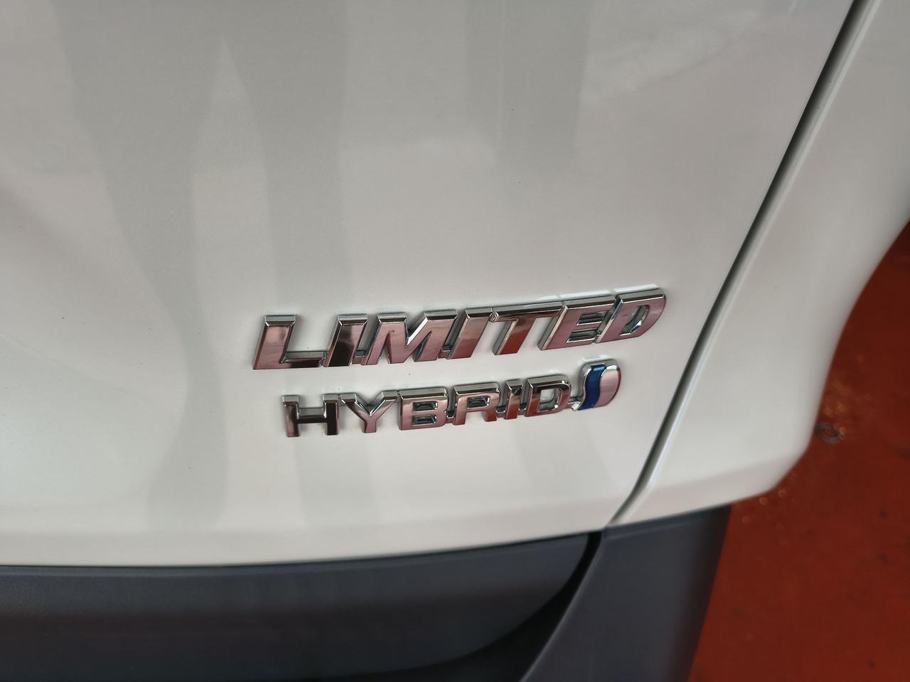2022 Toyota RAV4 Hybrid Limited Photo0