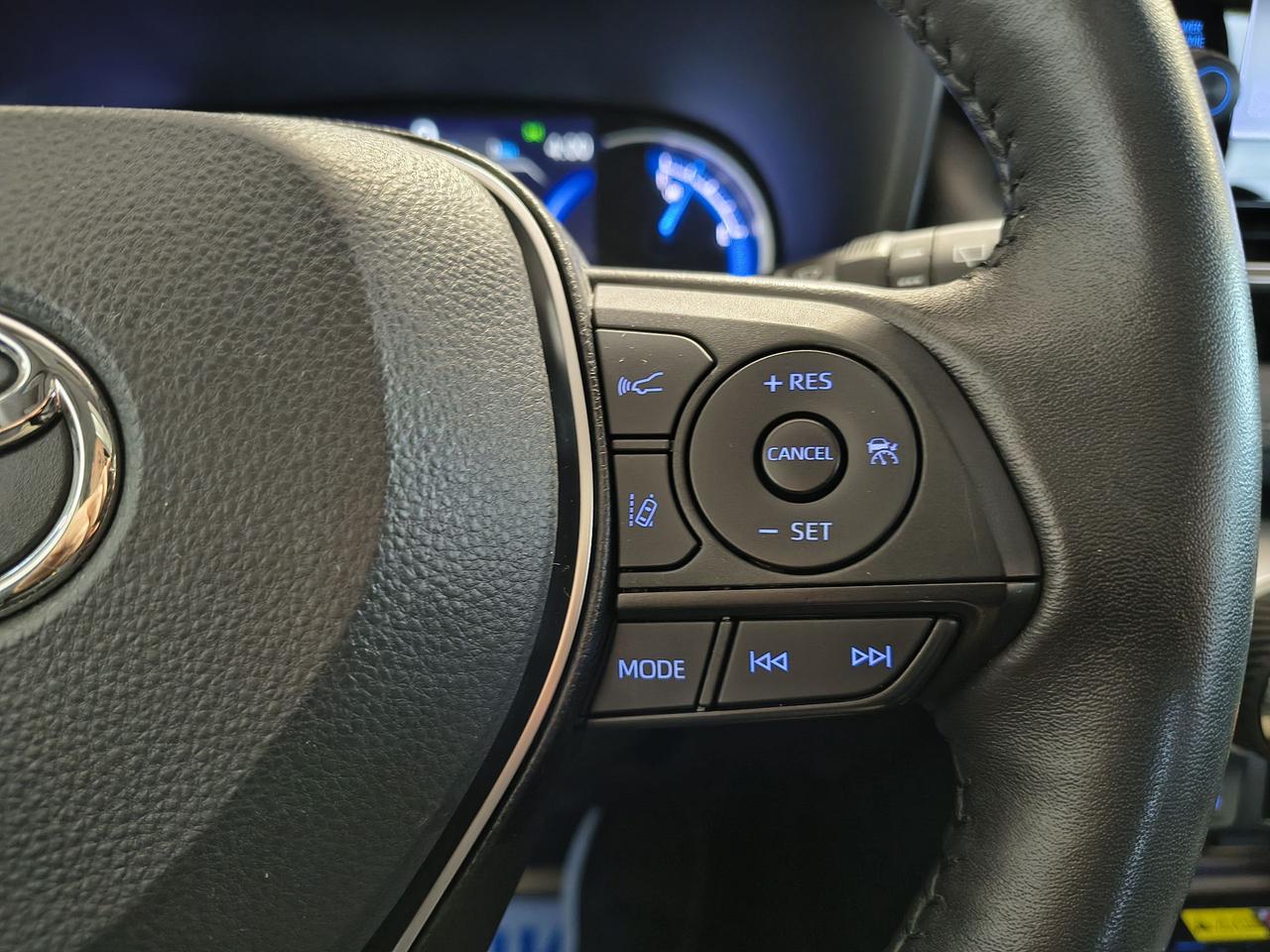 2022 Toyota RAV4 Hybrid Limited Photo0