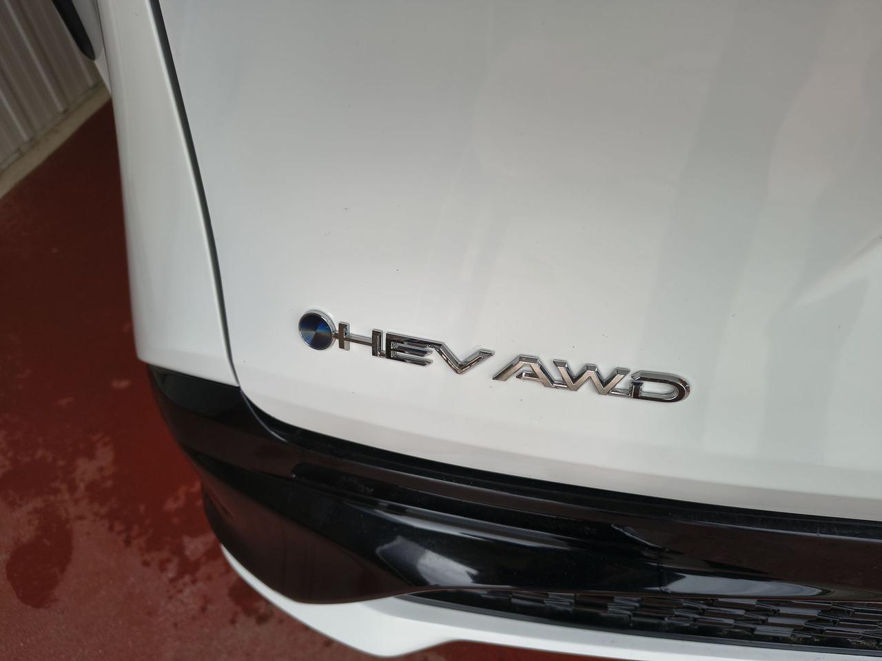 2025 Toyota Sienna XSE Photo0