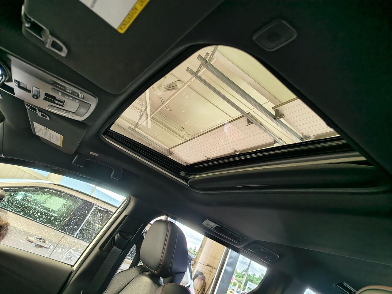 2025 Toyota Sienna XSE Photo