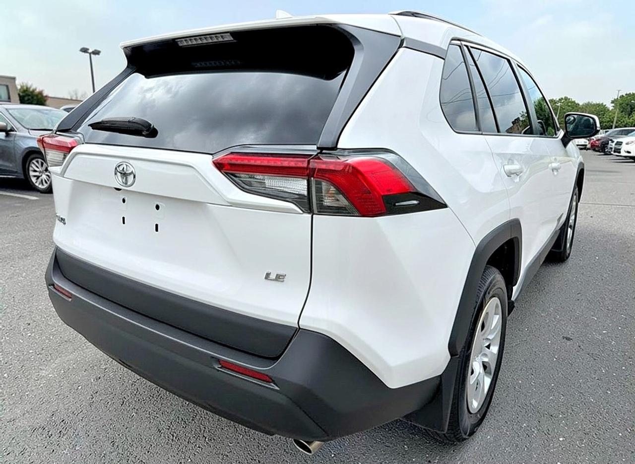 2021 Toyota RAV4 LE FWD Photo