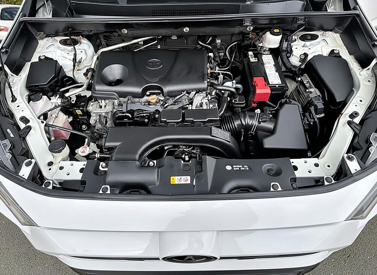 2021 Toyota RAV4 LE FWD Photo
