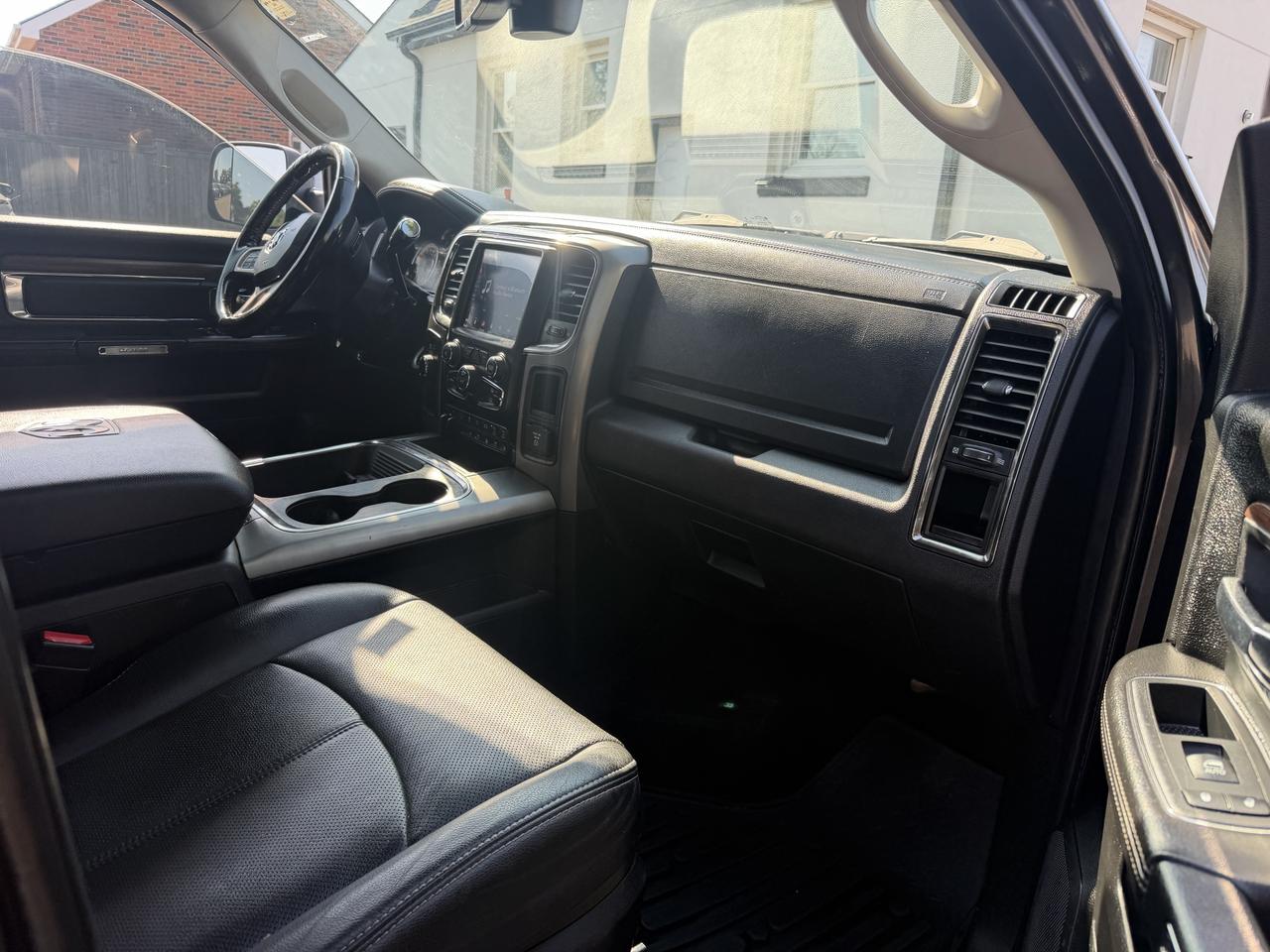 2018 RAM 2500 Laramie | Cummins Diesel Photo