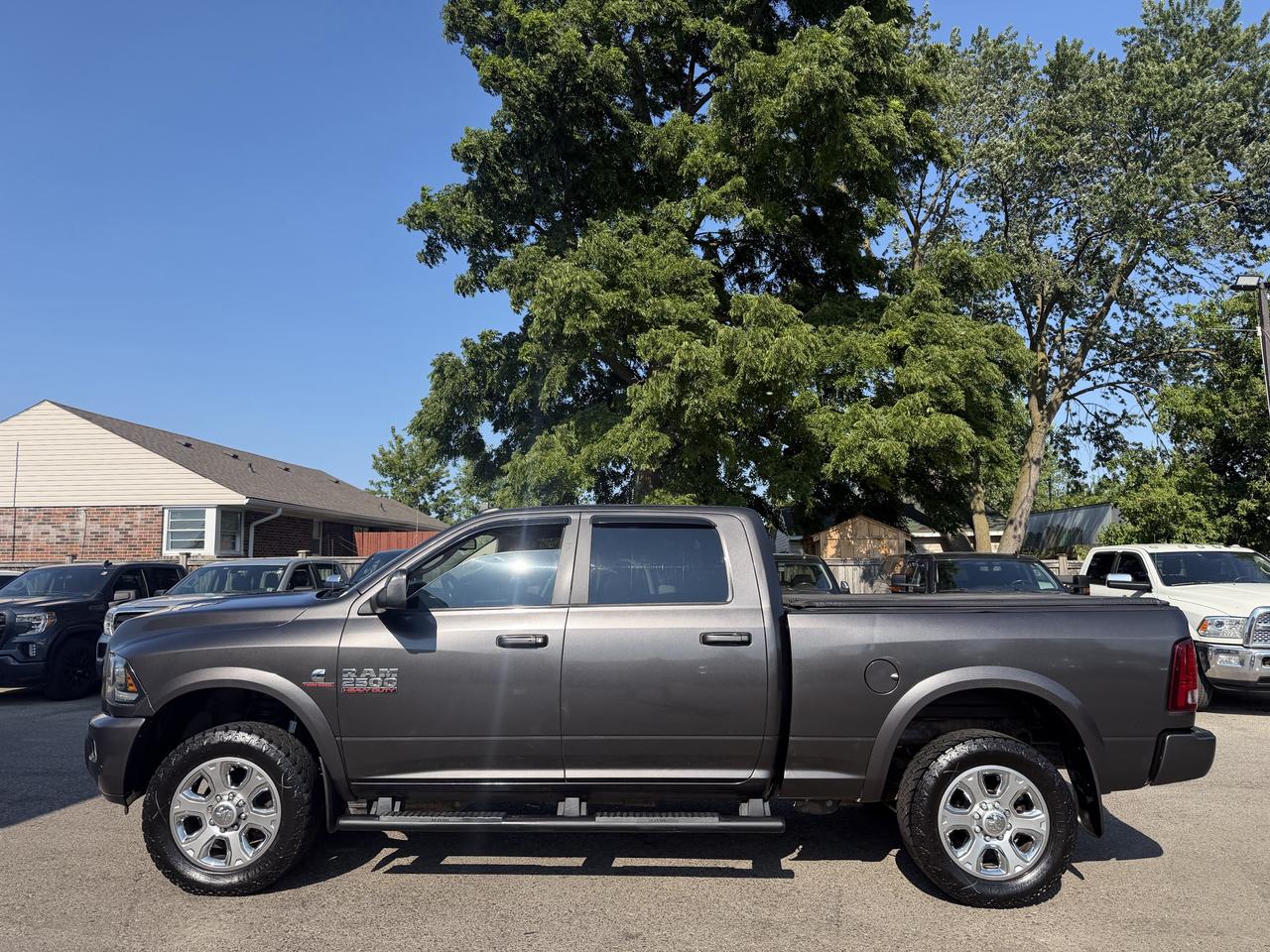 2018 RAM 2500 Laramie | Cummins Diesel Photo3