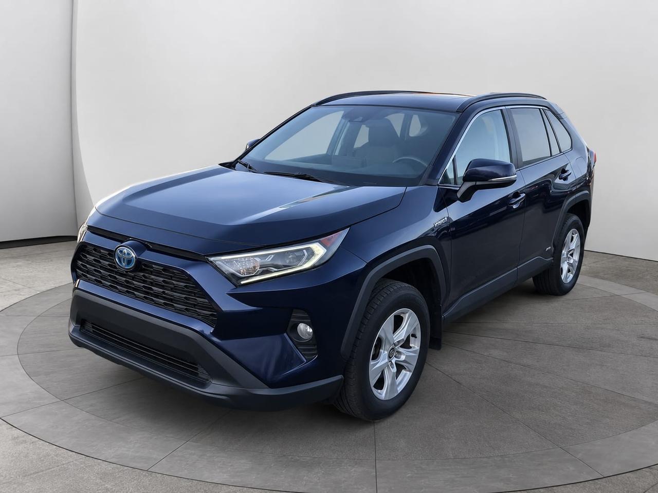 2020 Toyota RAV4 Hybrid XLE AWD