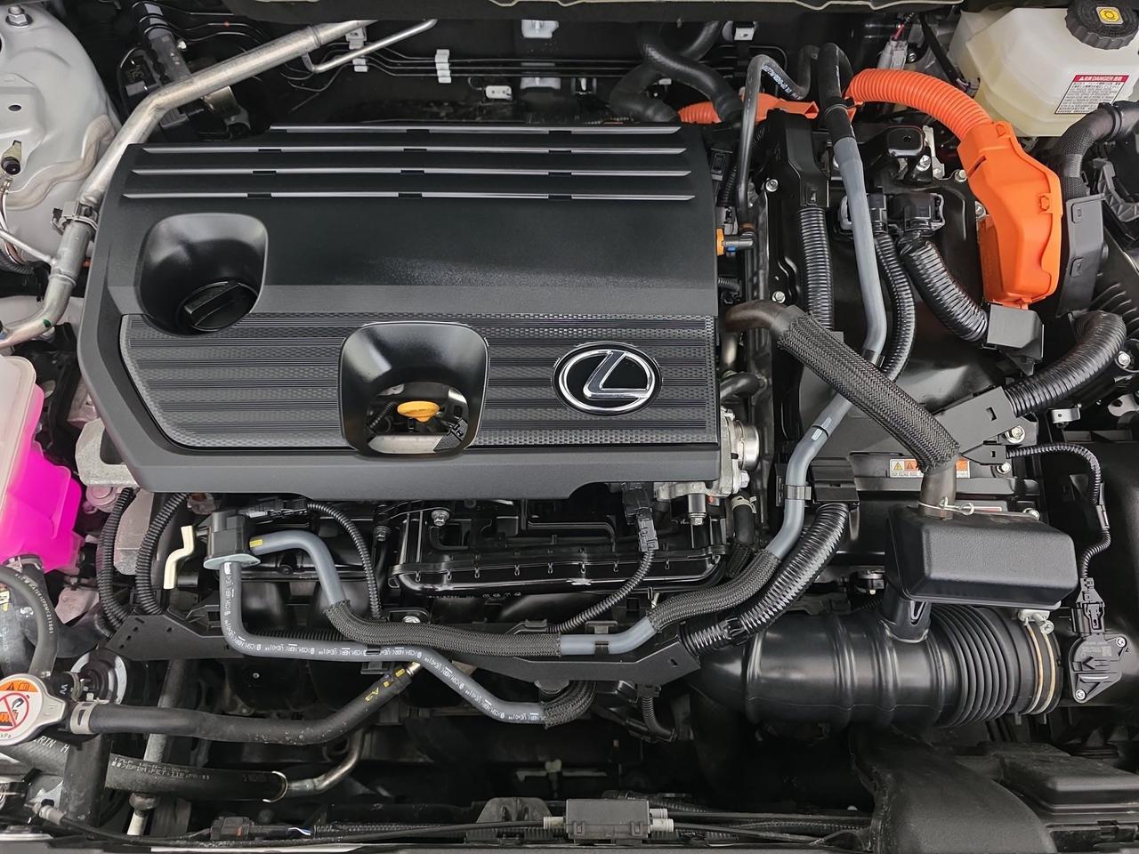 2025 Lexus NX 350h Premium Photo