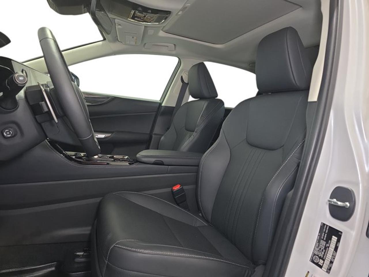 2025 Lexus NX 350h Premium Photo