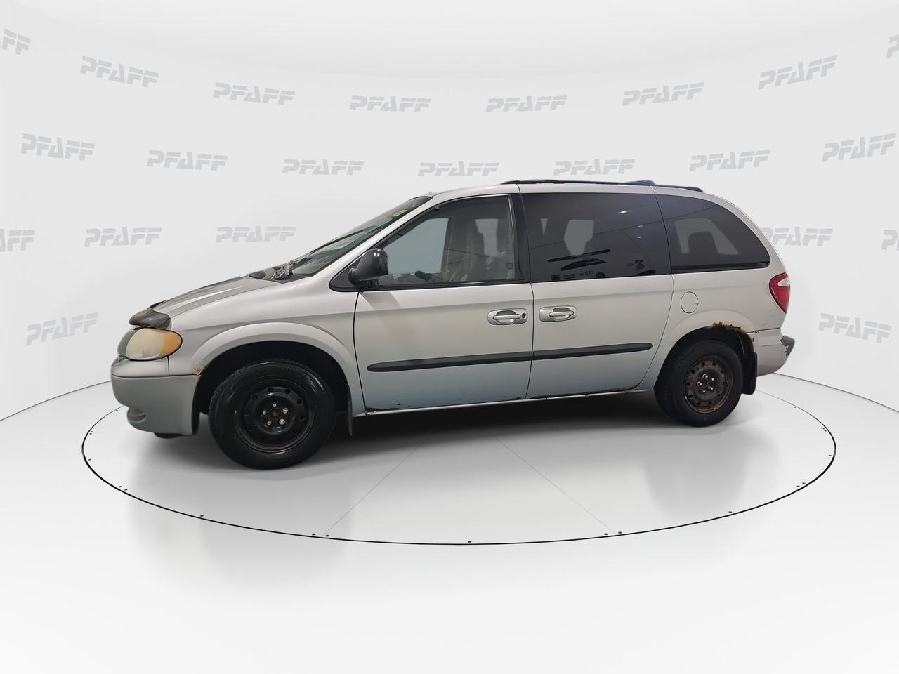 2003 Dodge Caravan SE Photo