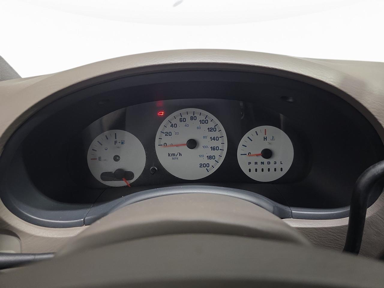 2003 Dodge Caravan SE Photo