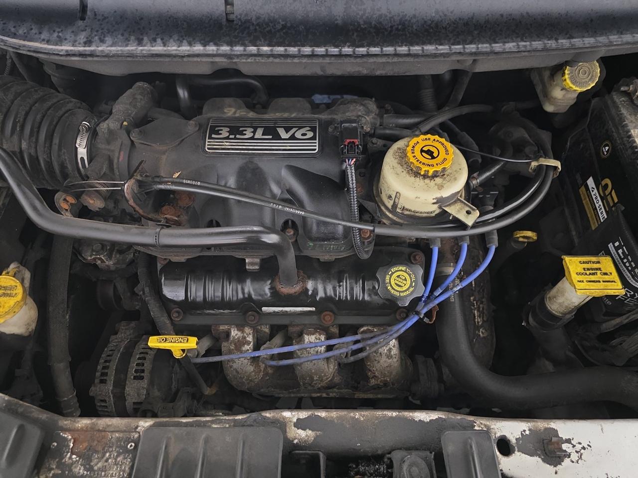 2003 Dodge Caravan SE Photo
