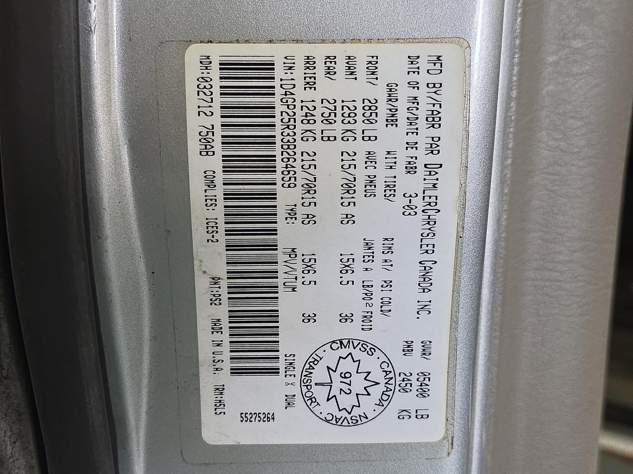 2003 Dodge Caravan SE Photo