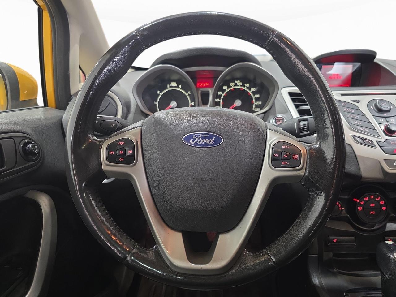 2011 Ford Fiesta SES Photo