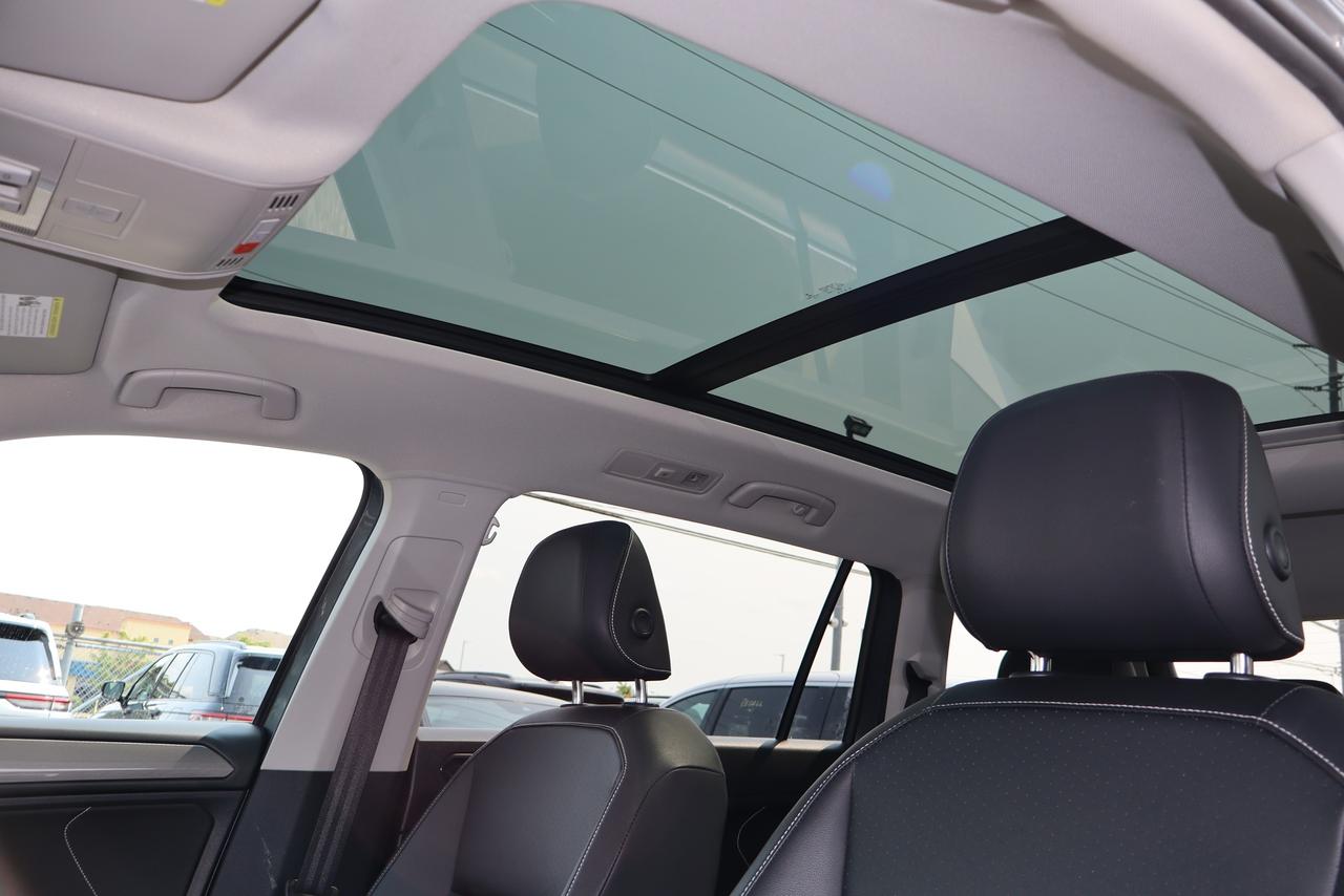 2022 Volkswagen Tiguan COMFORTLINE 4Motion Photo