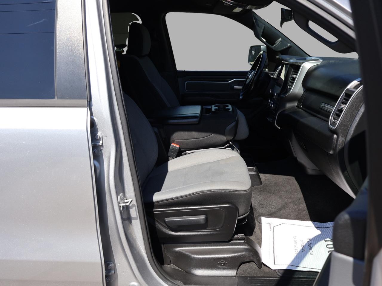 2022 RAM 1500 BIG HORN CREW 4WD CERTIFIED *ACCIDENT FREE*DODGE MAITAIN* CAMERA BLUETOOTH HEATED SEATS CRUISE ALLOYS Photo