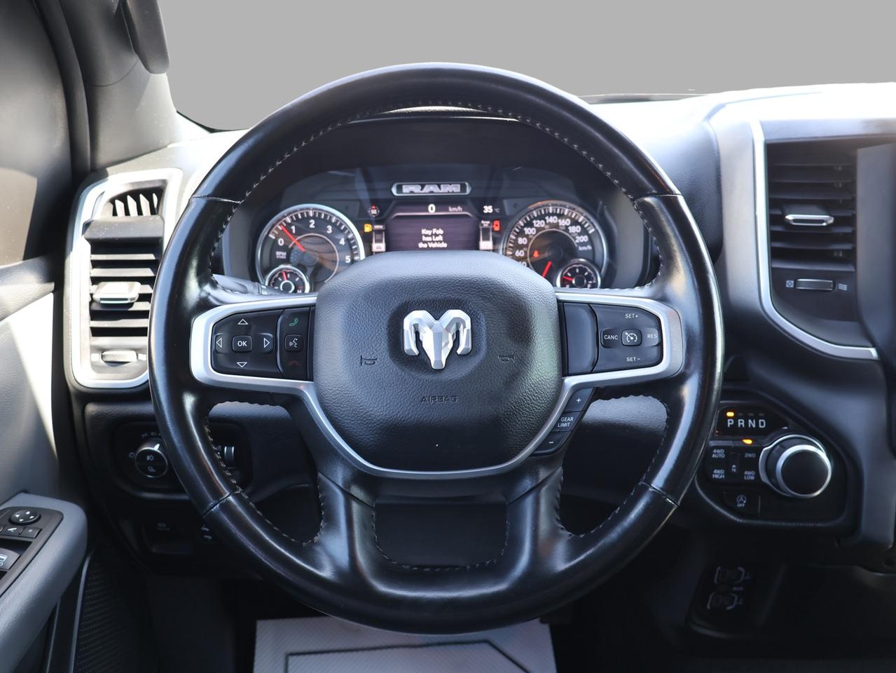 2022 RAM 1500 BIG HORN CREW 4WD CERTIFIED *ACCIDENT FREE*DODGE MAITAIN* CAMERA BLUETOOTH HEATED SEATS CRUISE ALLOYS Photo