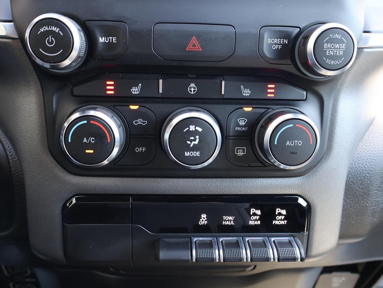 2022 RAM 1500 BIG HORN CREW 4WD CERTIFIED *ACCIDENT FREE*DODGE MAITAIN* CAMERA BLUETOOTH HEATED SEATS CRUISE ALLOYS Photo