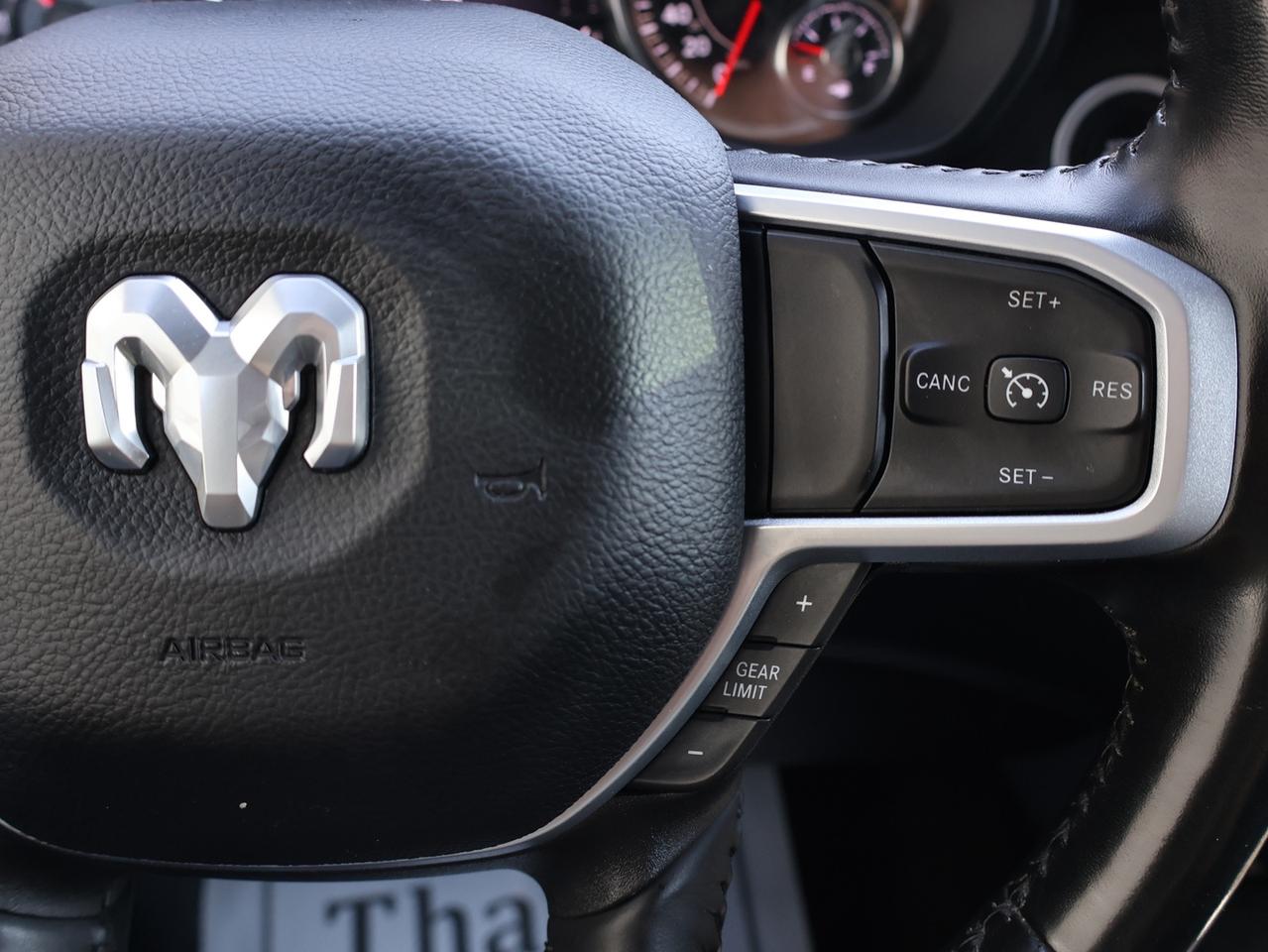 2022 RAM 1500 BIG HORN CREW 4WD CERTIFIED *ACCIDENT FREE*DODGE MAITAIN* CAMERA BLUETOOTH HEATED SEATS CRUISE ALLOYS Photo