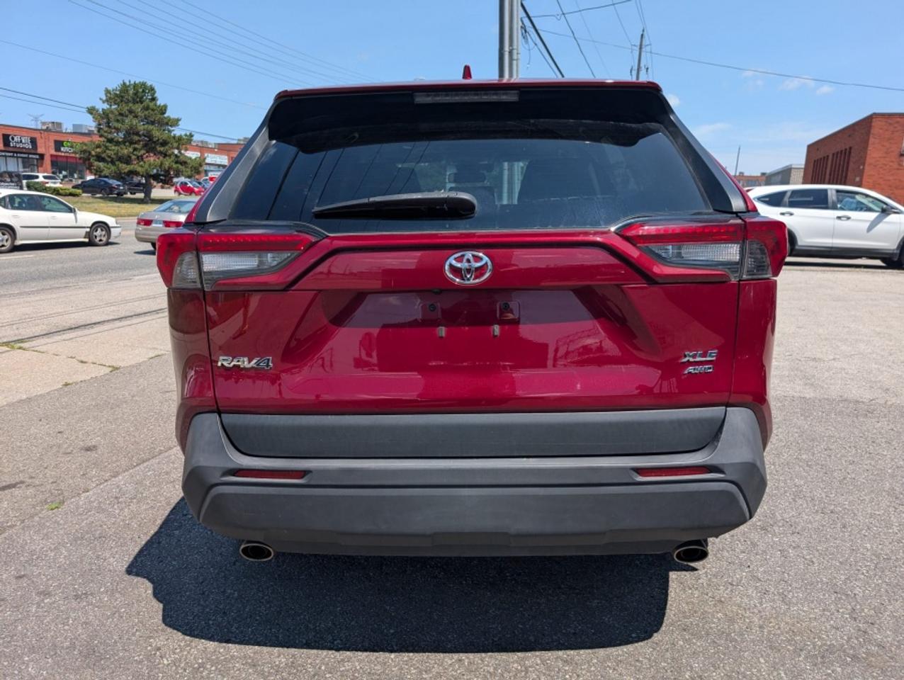 2020 Toyota RAV4 XLE AWD /LEATHER /REAR CAM/ SUNROOF - Photo #6