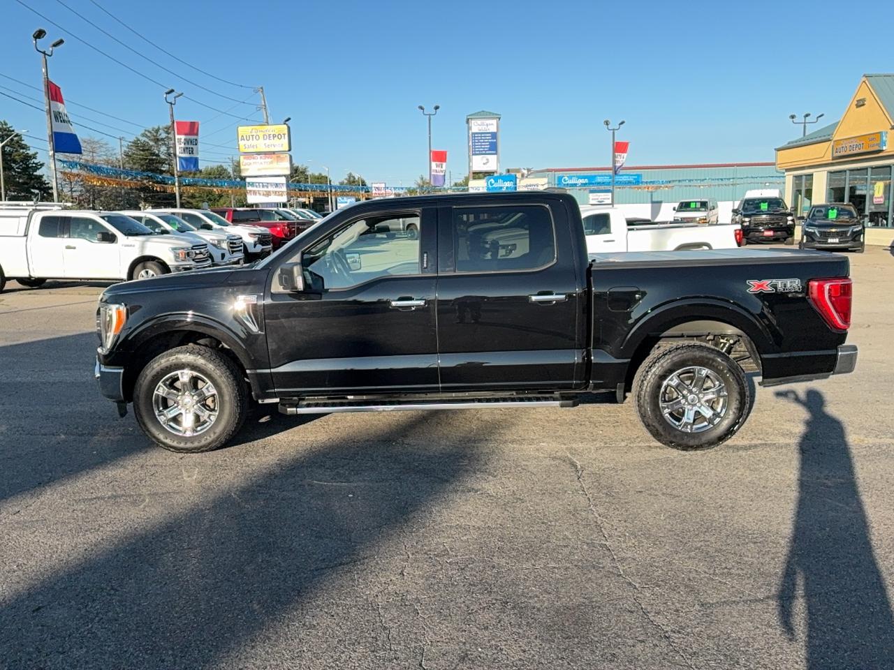 2022 Ford F-150 XLT XTR 4x4SuperCrew2.7L6cyl 5'5"BoxPanoramicRoof Photo