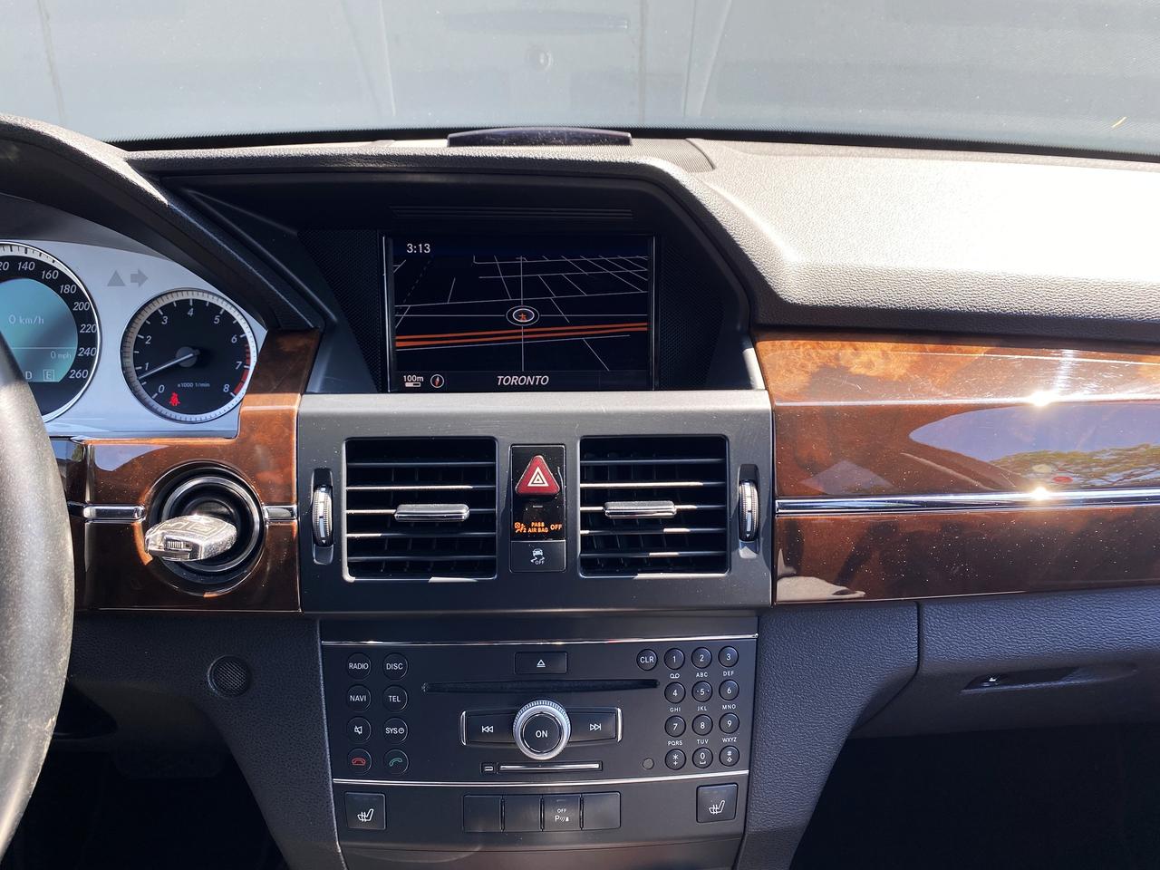 2011 Mercedes-Benz GLK-Class GLK 350 4MATIC-SPORT-NAV-CAMERA-PANO ROOF Photo