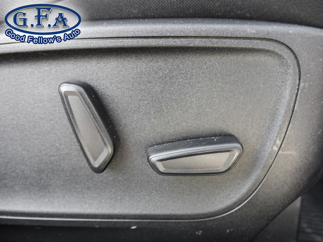 2023 Ford Escape PHEV HYBRID, FWD, LEATHER SEATS, NAVIGATION, REARV Photo11