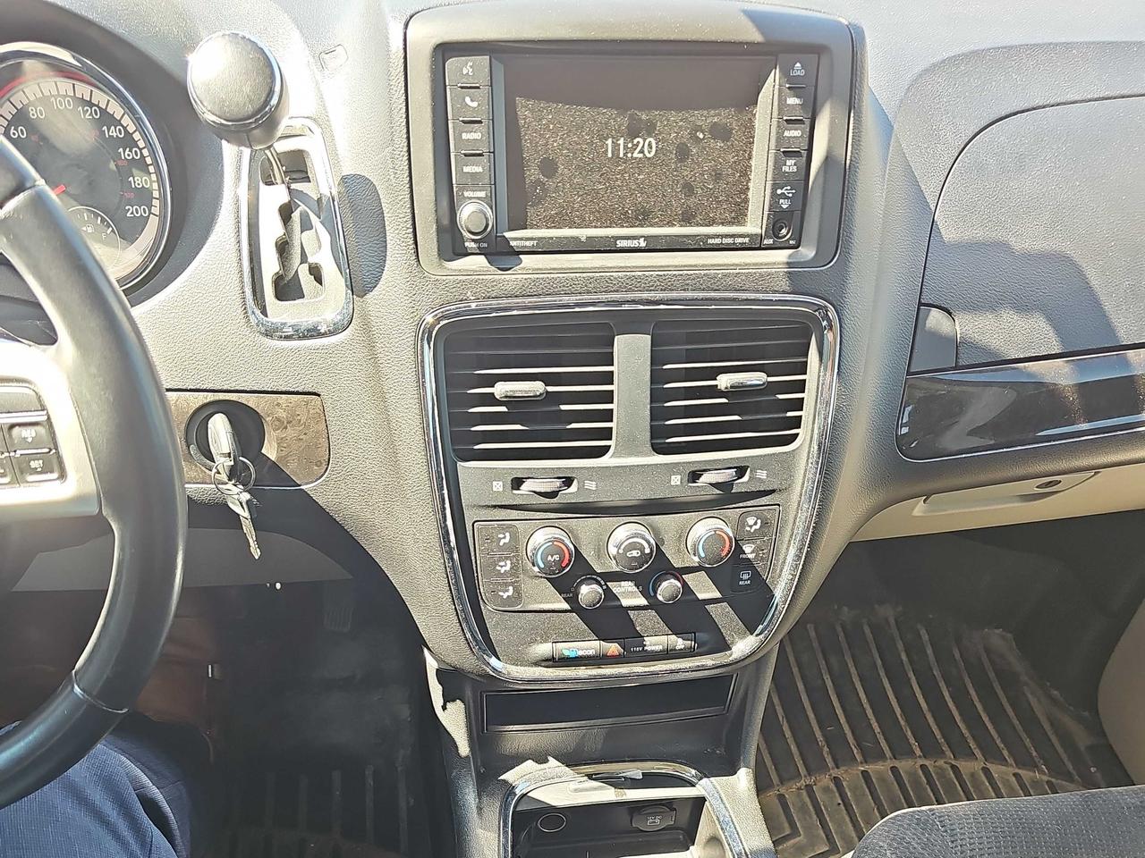 2013 Dodge Grand Caravan SXT Photo