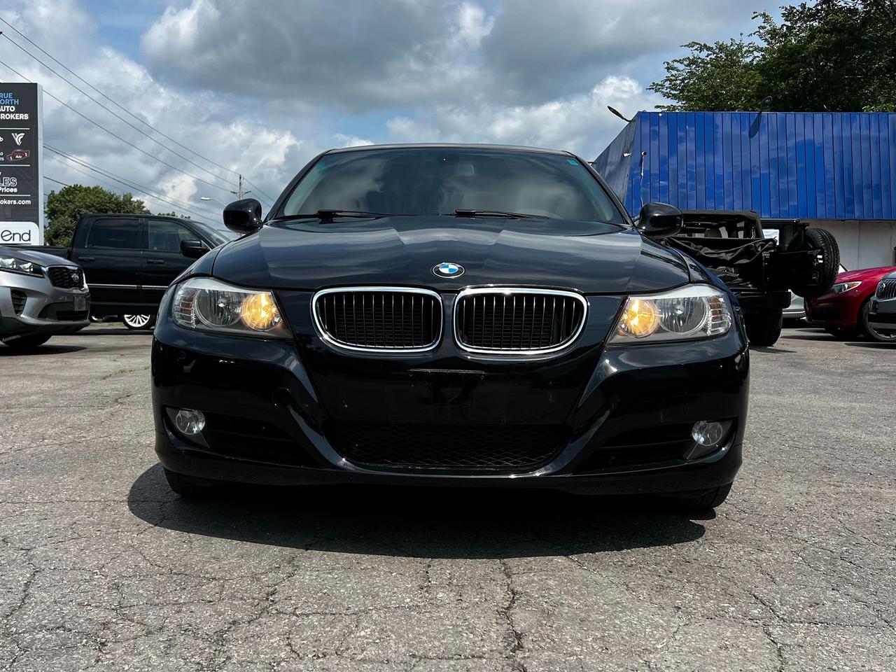 2011 BMW 3 Series 328i xDrive Classic Edition Photo