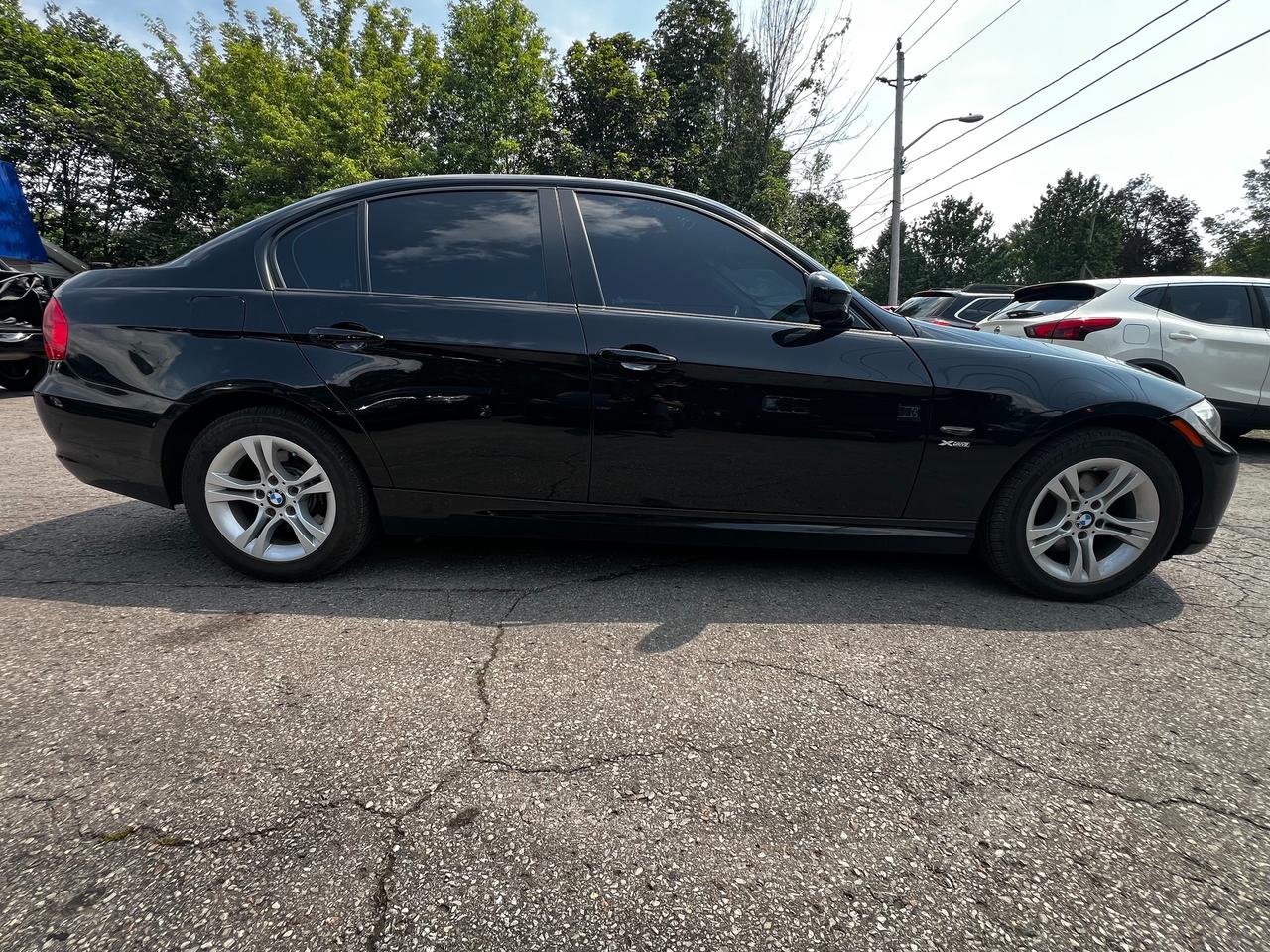 2011 BMW 3 Series 328i xDrive Classic Edition Photo
