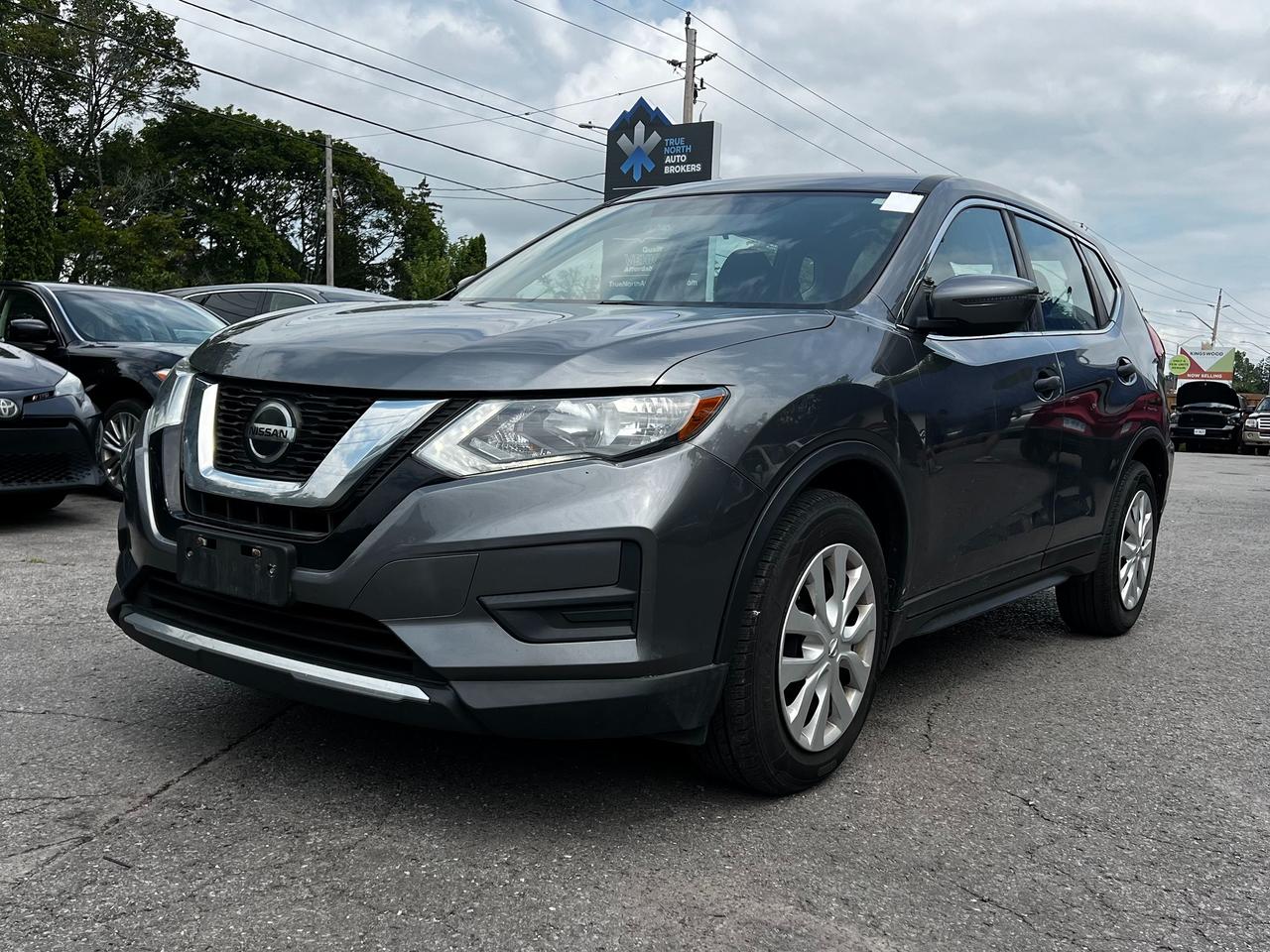 2019 Nissan Rogue FWD SV - Photo #3