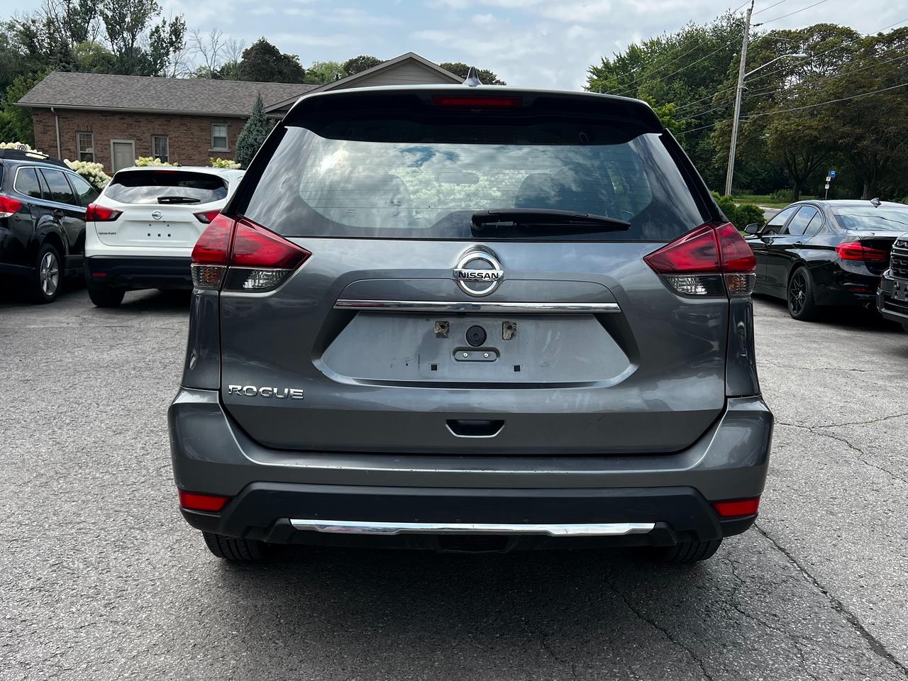 2019 Nissan Rogue FWD SV - Photo #6