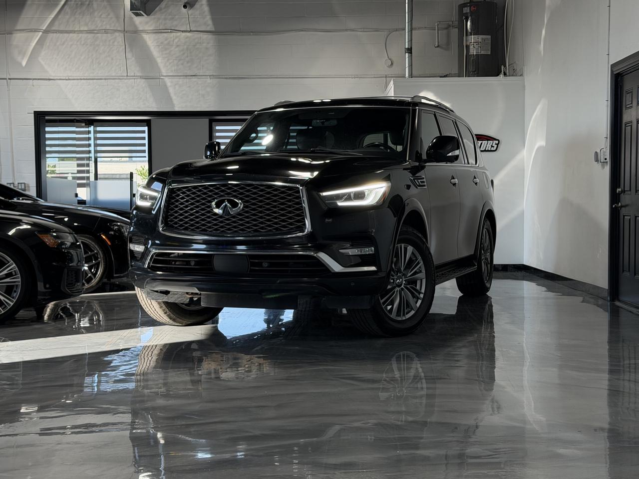 Used 2021 Infiniti QX80 LUXE for sale in Oakville, ON