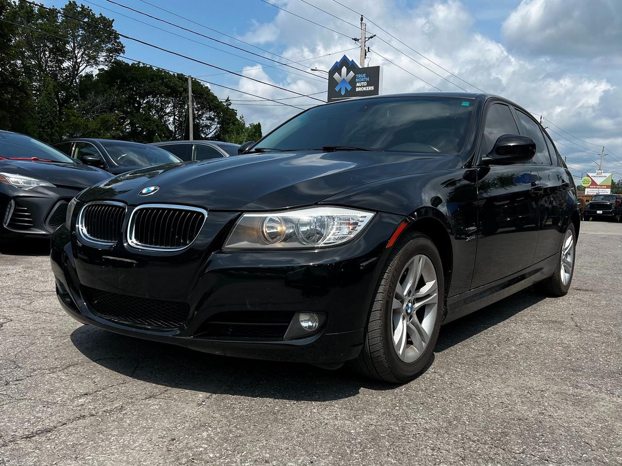 2011 BMW 3 Series 328i xDrive Classic Edition Photo
