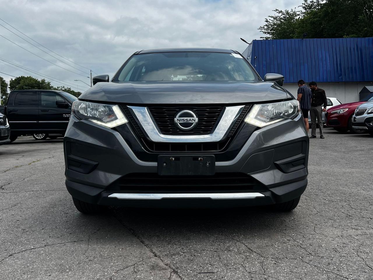 2019 Nissan Rogue FWD SV Photo