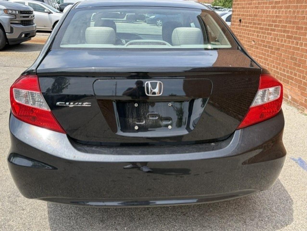 2012 Honda Civic 4dr Auto LX Photo3