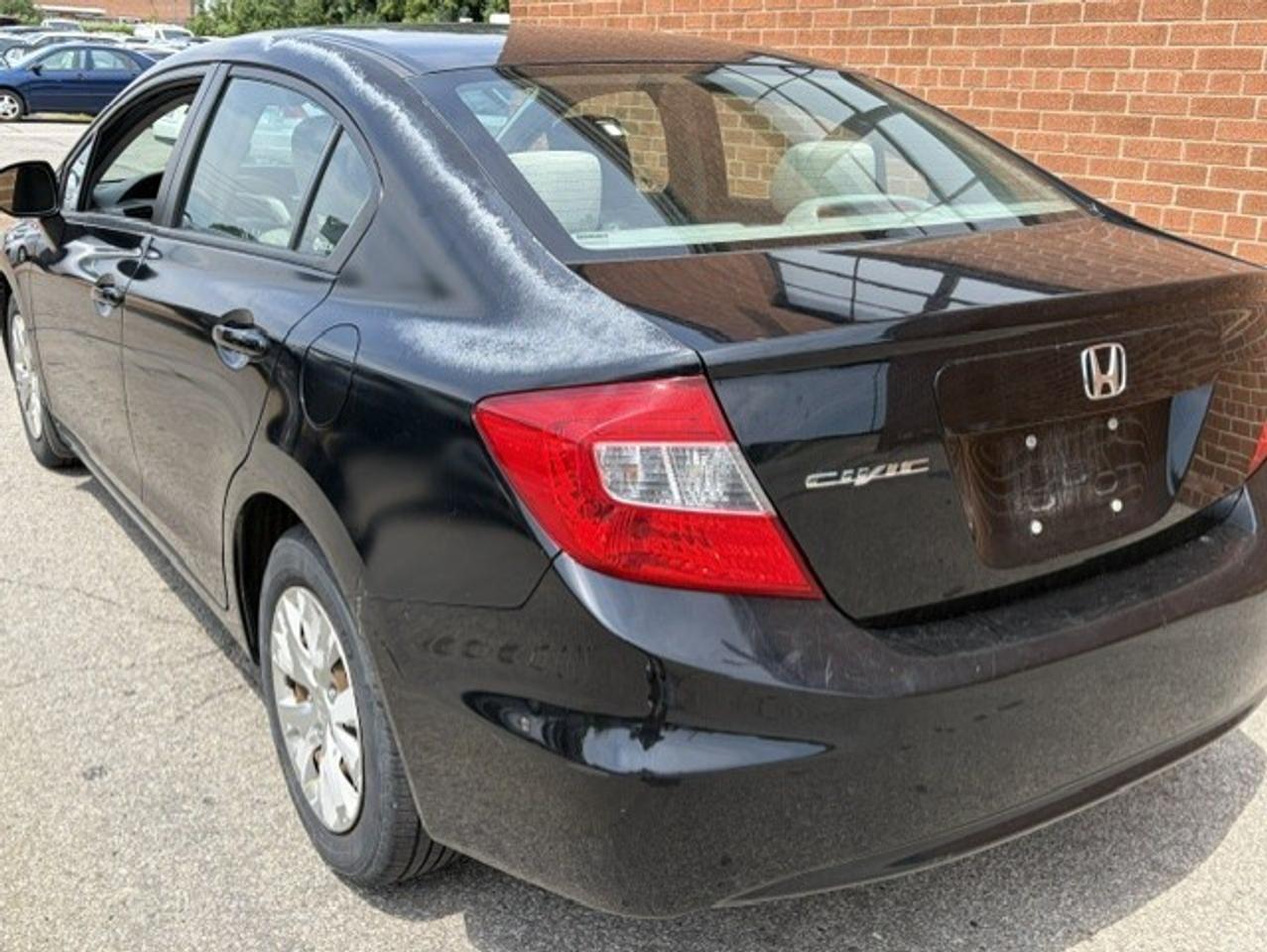 2012 Honda Civic 4dr Auto LX Photo