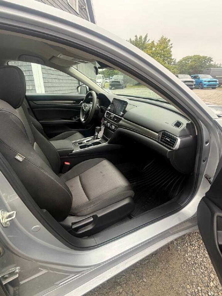 2019 Honda Accord Sedan LX Photo